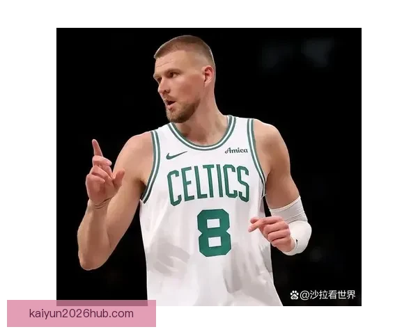 勇士伤兵潮波尔津吉斯罚球时替补席仅剩两人七人缺阵成焦点